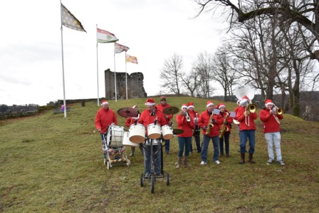 Banda sous les drapeaux